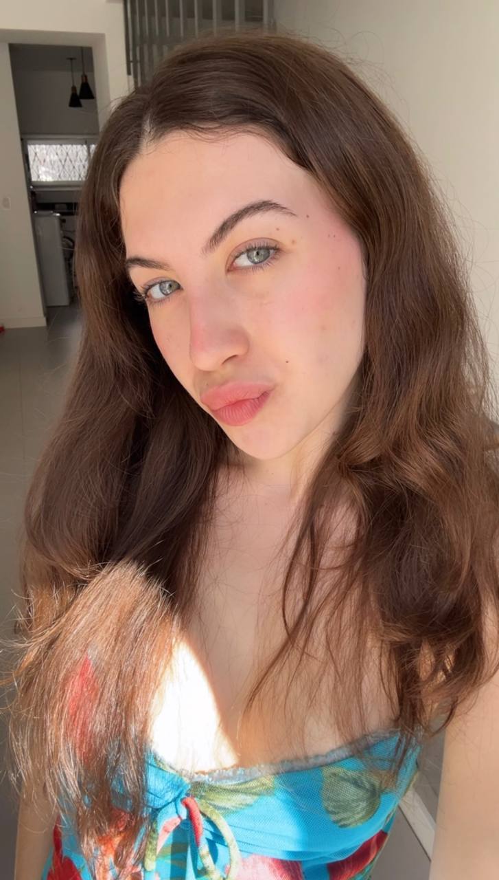 Nude girl Amber in Pune