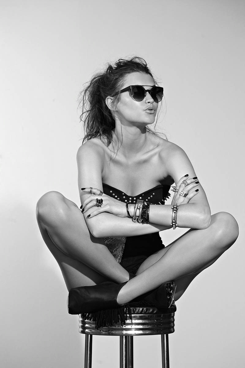 Sassy girls in Pune — step in, relax, and chat live