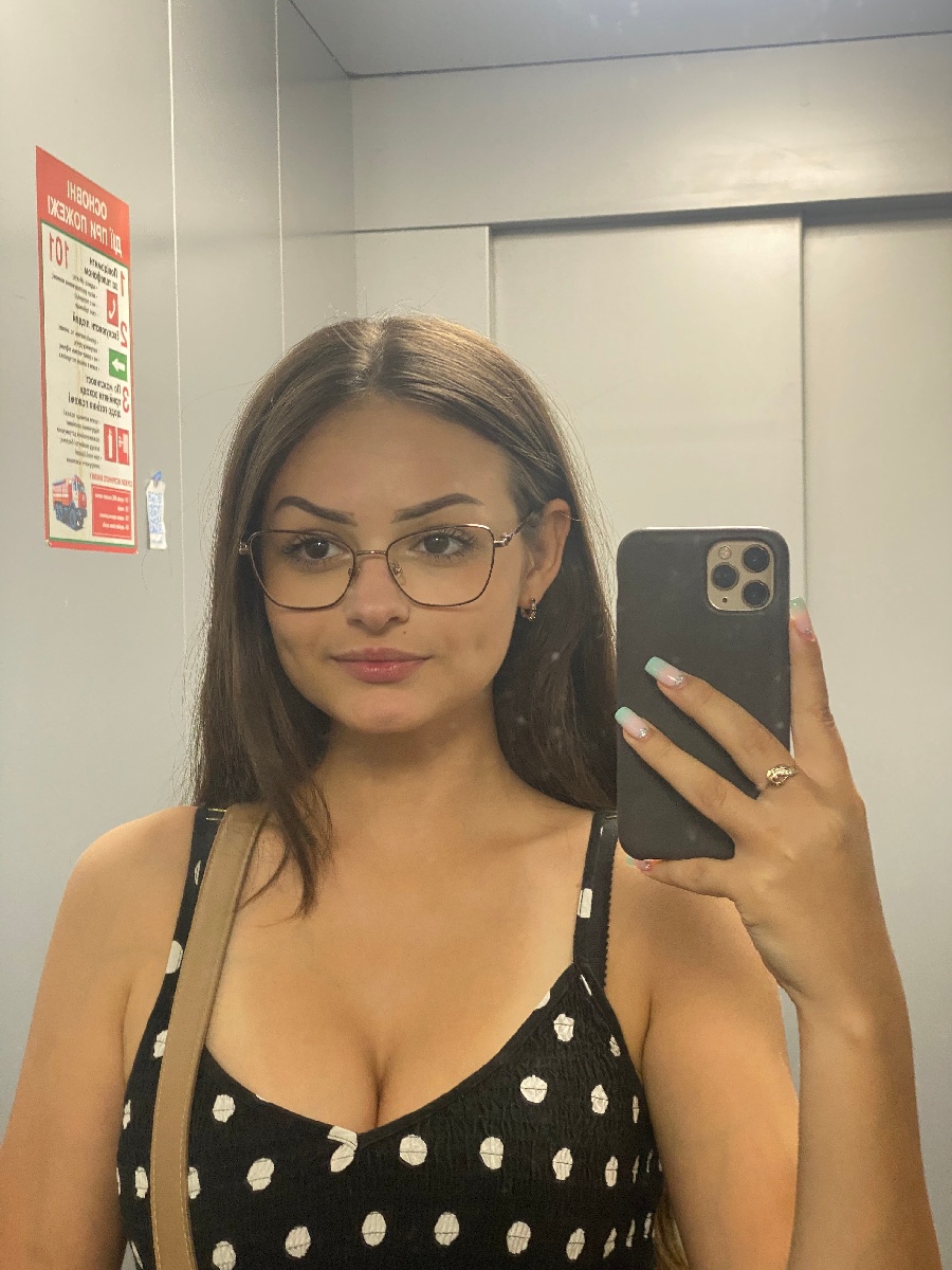 Sexy model Stacy in Pune